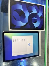 Apple iPad Air 5a Generazione 256 GB, Wi-Fi, 10.9” Blu Bundle In Ottime Condizioni