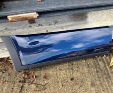 PORTA POSTERIORE RANGE ROVER EVOQUE destra RIVESTIMENTO INFERIORE in blu Loira