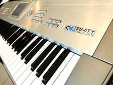 Korg Trinity - Sintetizzatore 61 Tasti Made in Japan (NO MOSS BOARD)