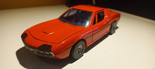 Politoys alfa romeo montreal - alfa,