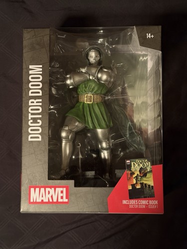 Nuovissima statua verde