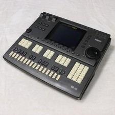 YAMAHA QY700 [MP01058]