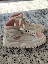 Stivaletti stringati in pelle