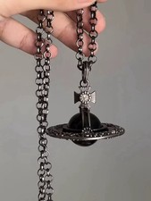 Collana RESTOCK Vivienne Westwood globo sfera pietra nera stile antico intaglio