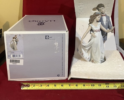 Romantic lladro 7642 now - romantic,
