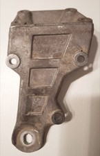 Staffa supporto motore destra