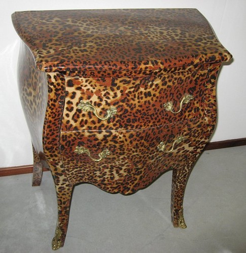 Comò mobiletto leopardato - /,