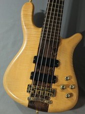 Basso elettrico Warwick