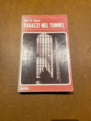 Ragazzi nel tunnel - nel, di