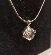 Collana con ciondolo 16"