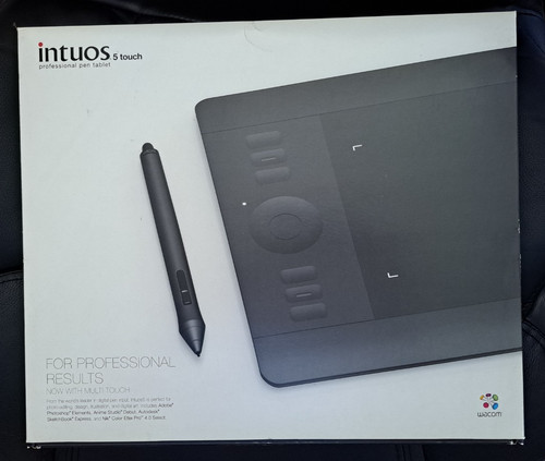 Wacom intuos touch small - wacom,