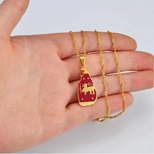 Collana con ciondolo bandiera