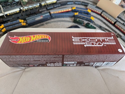 Hot wheels premium - hot, exotic