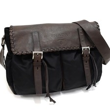 Borsa a tracolla Prada Messenger nylon pelle goffrata scritta logo nero marrone P