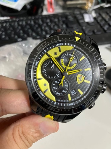 Scuderia ferrari wristwatch - ferrari,