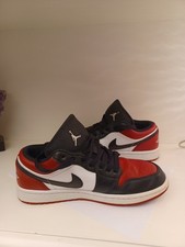 Scarpe Nike Air Jordan Nero/Rosso basse. Usate poco. Senza significativi difetti