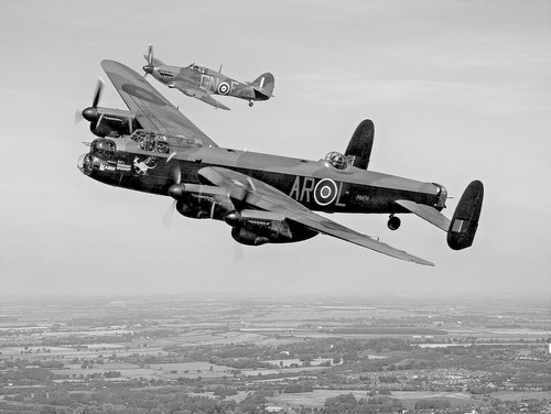 Avro lancaster mk1 - avro,
