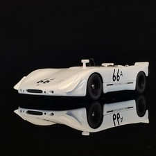 AUTOart 1/18 Porsche 908/02