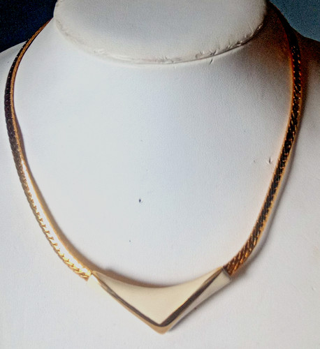 Collana classica vintage tono