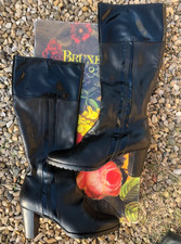 Stivali neri, pelle nappa con balza di vernice nera, tacco 7,5 cm, misura 38