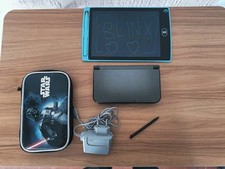Nintendo 3DS XL Console Nera con custodia, pennino e caricatore 