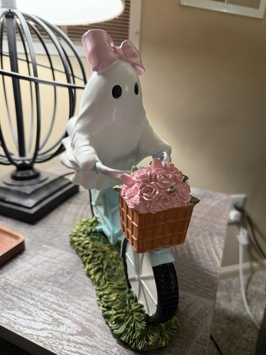 Fantasma bambina bici con - fantasma,
