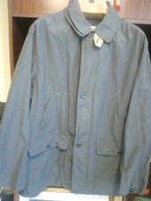 Giaccone uomo blu mabrun, dettagli in  beige nel collo e nei taschini. Taglia54