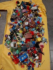 Lotto Giochini Figure Statuine