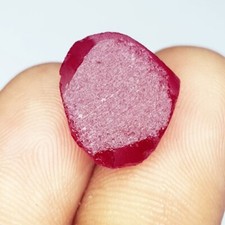 Pietra preziosa sfusa grezza