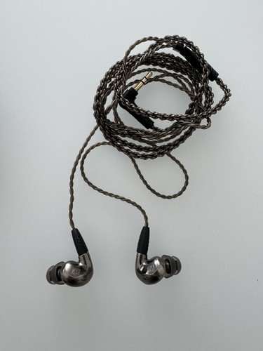 Mee audio pinnacle - mee,