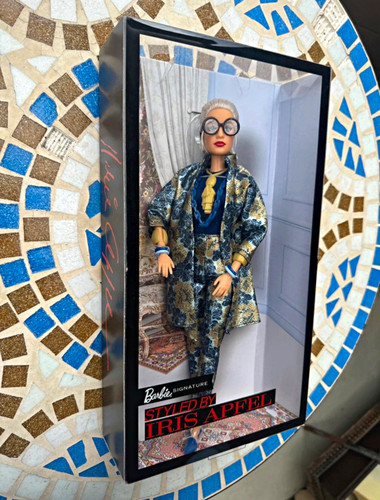 Mattel barbie signature - barbie, styled