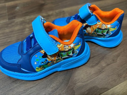Sneakers disney pixar - disney,