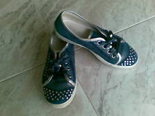    Scarpe tg 36 con laccetti in raso e bianchi 