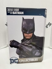 Statua tuta tattica Batman DC