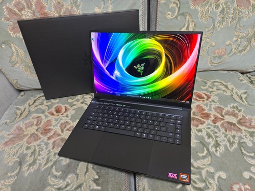 Nuovo razer blade - razer, ai