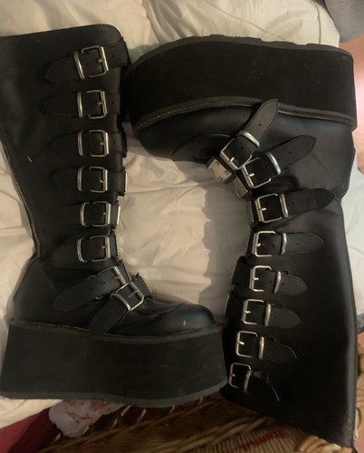 Demonia damned 318 boots - damned,