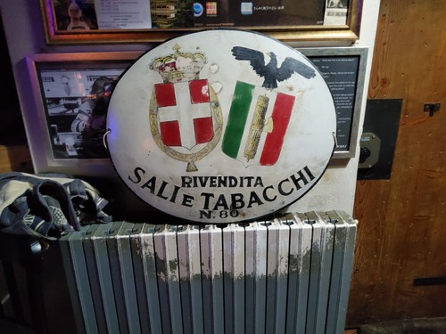 Insegna vintage sali - sali, e