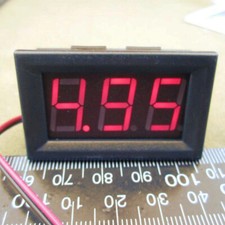 Voltmetro digitale da pannello 5V-30V Voltmeter Tester Tensione Auto moto camper