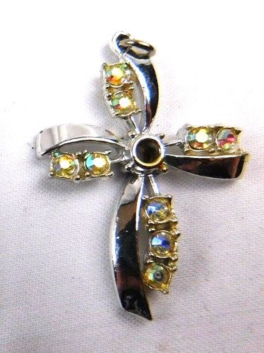 Crocifisso fantasia vintage