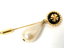 CHANEL 1990's Vintage Pin