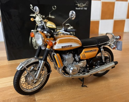 Suzuki 750 minichamps - 750,
