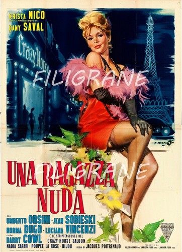 Una ragazza nuda - una,
