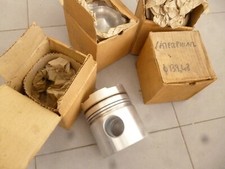 CATERPILLAR - Set pistoni da