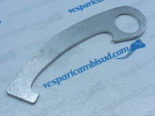 Attrezzo smontaggio pacco