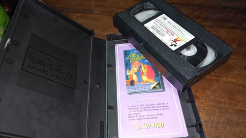 Vhs walt disney lilli il - "lilli, e