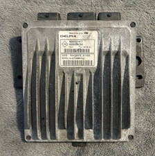 ECU CALCULATEUR MOTEUR RENAULT