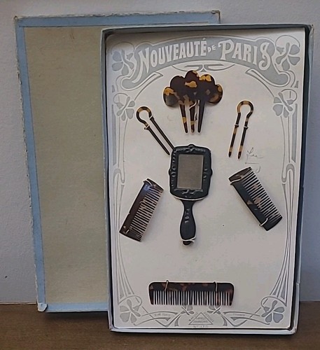 Antica casa delle bambole moda