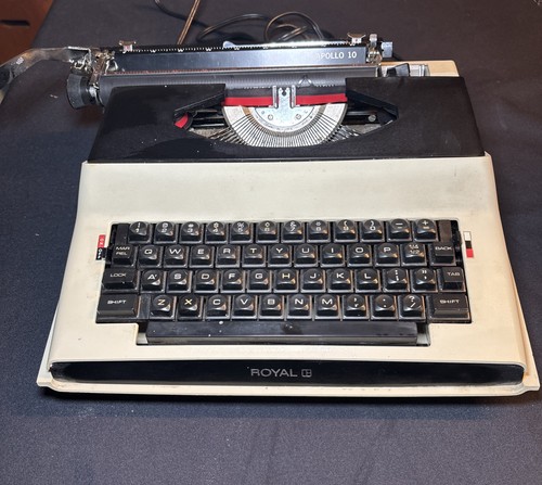 Macchina scrivere elettrica - macchina, da