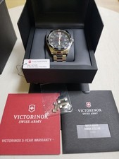 Orologio Victorinox Swiss Army FIELDFORCE GMT dal Giappone