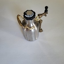 GrowlerWerks UKeg 64 oz